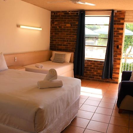 Camden Motor Inn Mermaid Beach Eksteriør billede