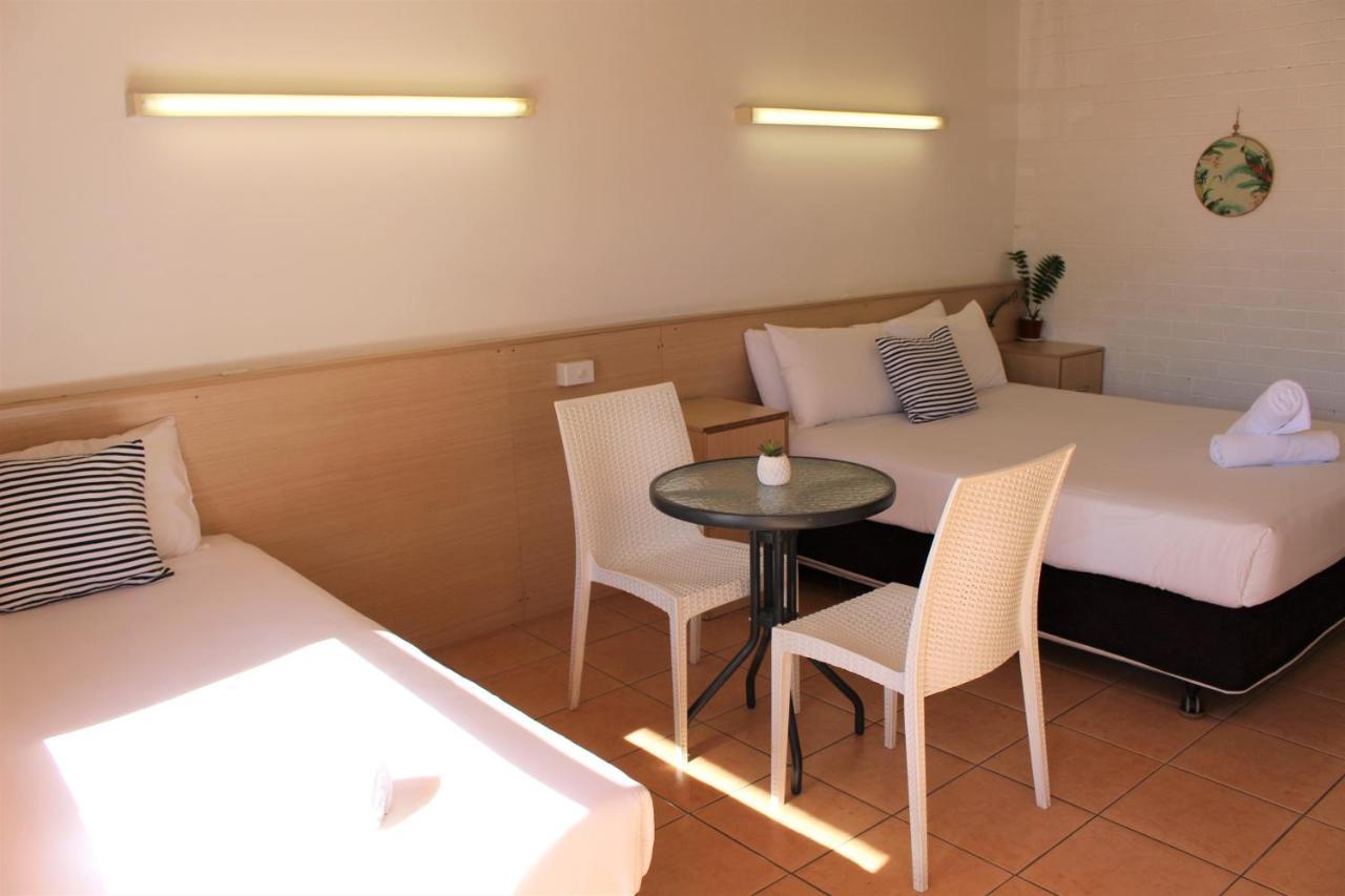 Camden Motor Inn Mermaid Beach Eksteriør billede